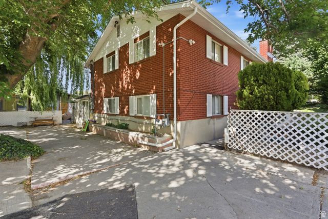 6302 WESTRIDGE ST, Murray, UT 84107