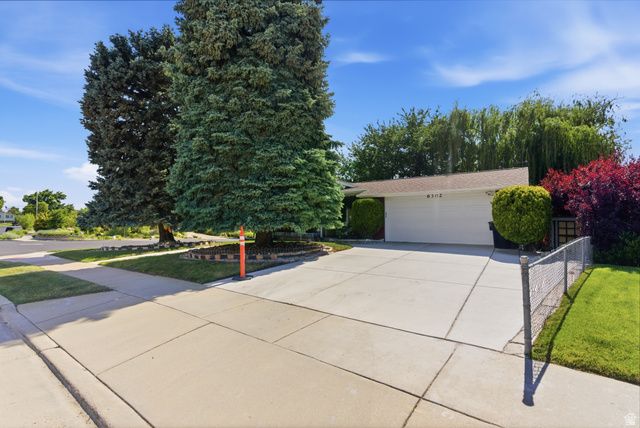 6302 WESTRIDGE ST, Murray, UT 84107