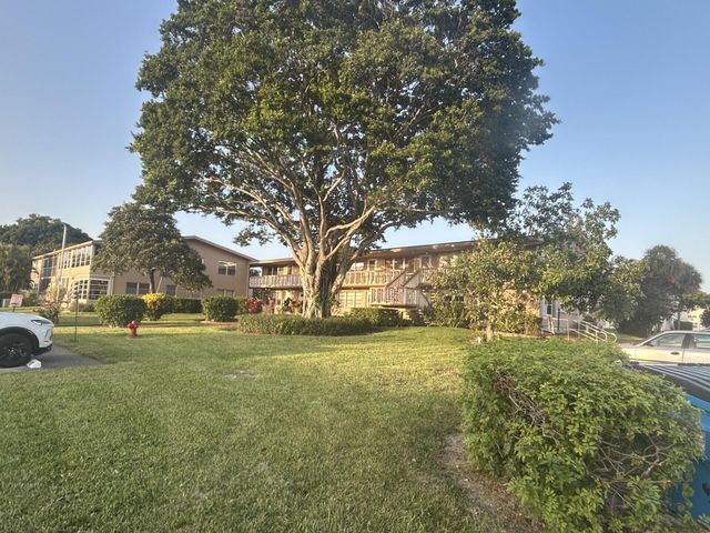 126 BEDFORD E, West Palm Beach, FL 33417