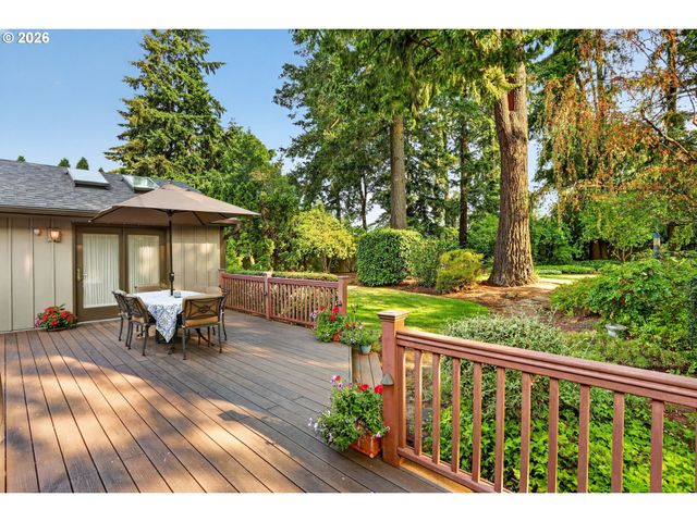 5900 BUENA VISTA Dr, Vancouver, WA 98661