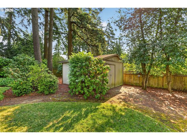 5900 BUENA VISTA Dr, Vancouver, WA 98661