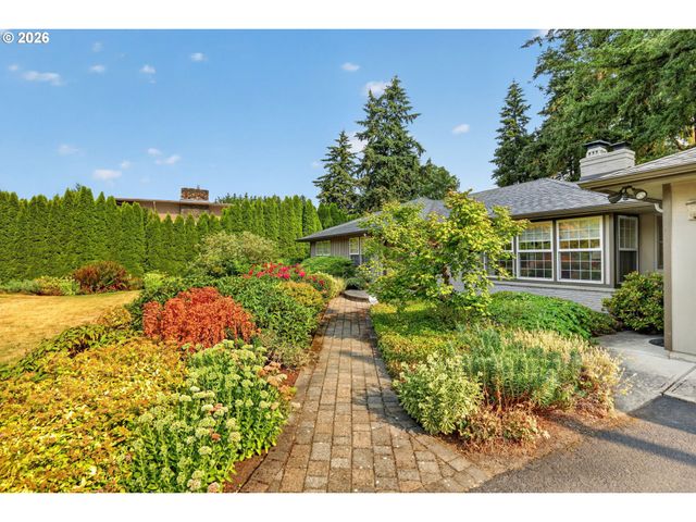 5900 BUENA VISTA Dr, Vancouver, WA 98661