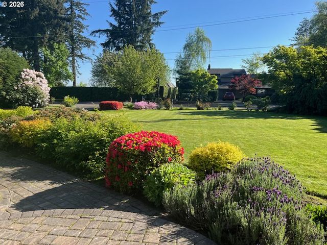 5900 BUENA VISTA Dr, Vancouver, WA 98661