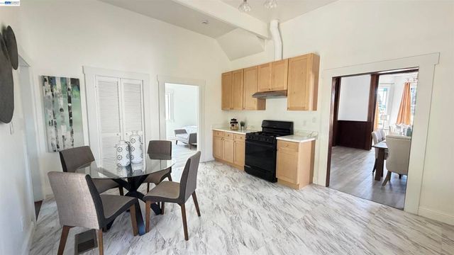 22354 Western Blvd, Hayward, CA 94541