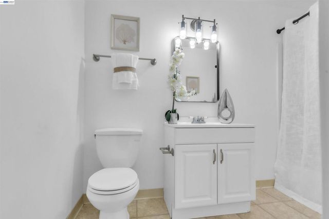 22354 Western Blvd, Hayward, CA 94541