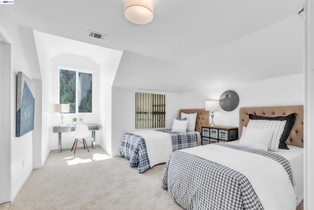 22354 Western Blvd, Hayward, CA 94541