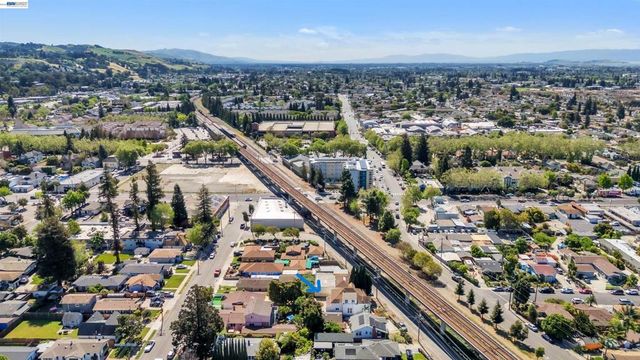 22354 Western Blvd, Hayward, CA 94541