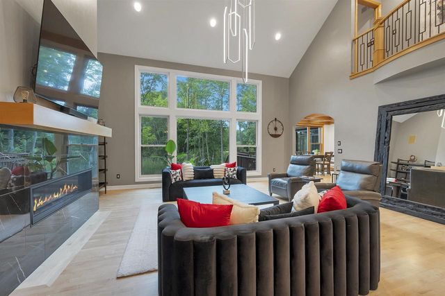 2919 SHELTER CREEK COURT, Green Bay, WI 54313