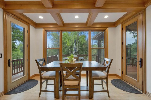2919 SHELTER CREEK COURT, Green Bay, WI 54313