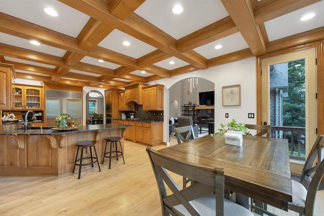 2919 SHELTER CREEK COURT, Green Bay, WI 54313