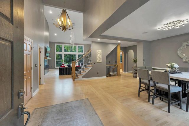 2919 SHELTER CREEK COURT, Green Bay, WI 54313