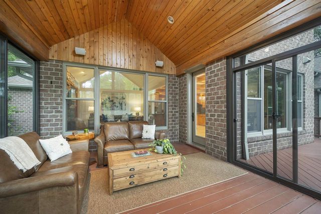 2919 SHELTER CREEK COURT, Green Bay, WI 54313
