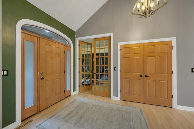 2919 SHELTER CREEK COURT, Green Bay, WI 54313