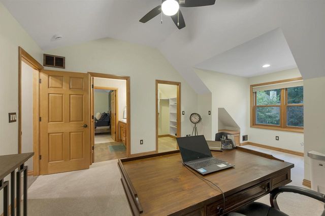 2919 SHELTER CREEK COURT, Green Bay, WI 54313