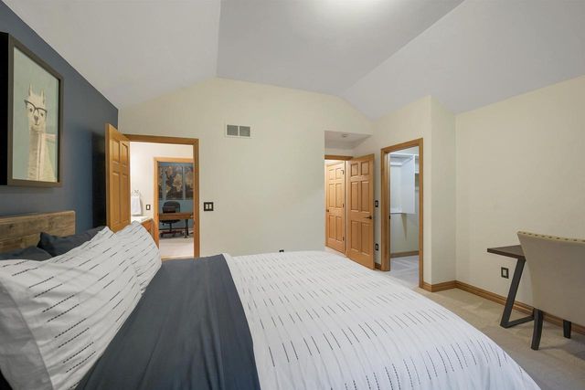 2919 SHELTER CREEK COURT, Green Bay, WI 54313