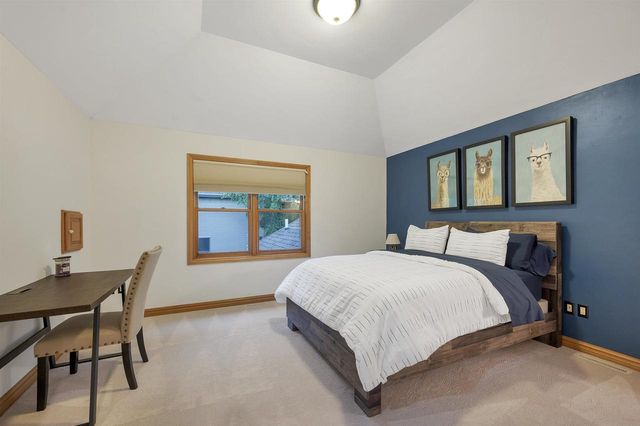 2919 SHELTER CREEK COURT, Green Bay, WI 54313