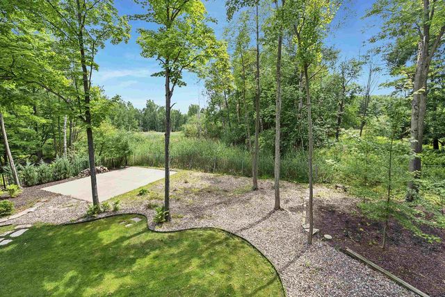 2919 SHELTER CREEK COURT, Green Bay, WI 54313