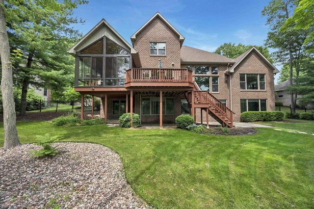 2919 SHELTER CREEK COURT, Green Bay, WI 54313