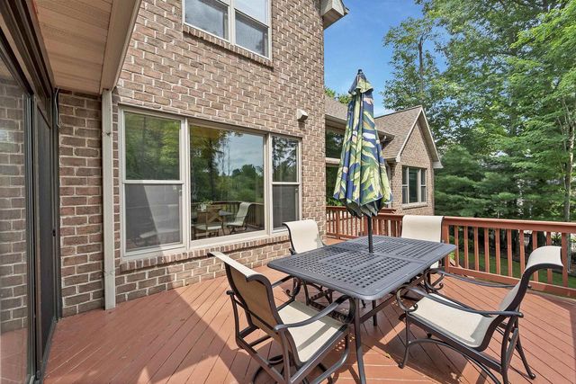2919 SHELTER CREEK COURT, Green Bay, WI 54313
