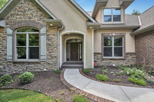 2919 SHELTER CREEK COURT, Green Bay, WI 54313