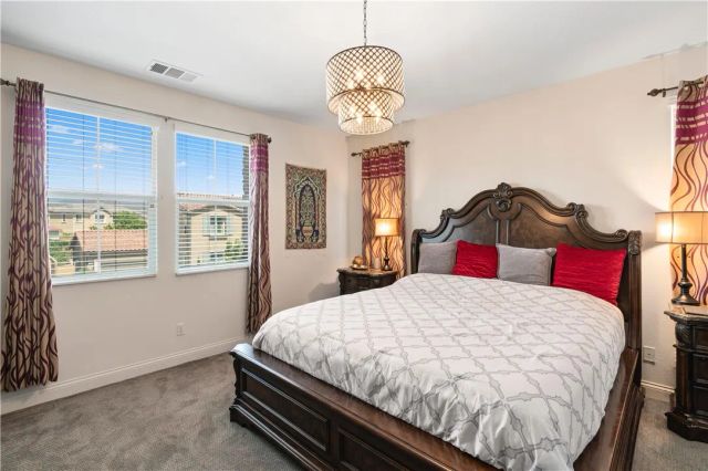 109 Sabiosa, Irvine, CA 92618