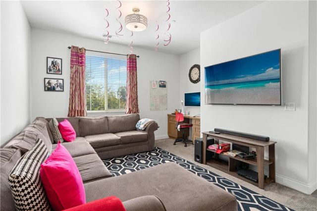 109 Sabiosa, Irvine, CA 92618