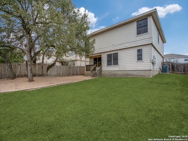 10315 Crystal, Universal City, TX 78148