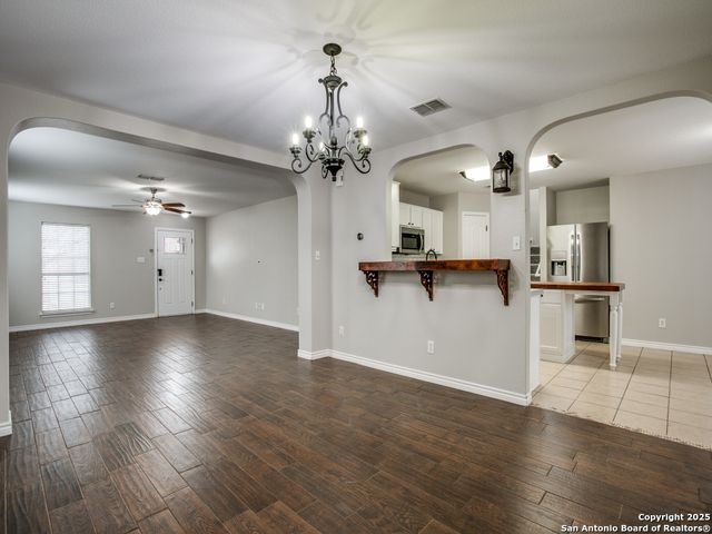 10315 Crystal, Universal City, TX 78148