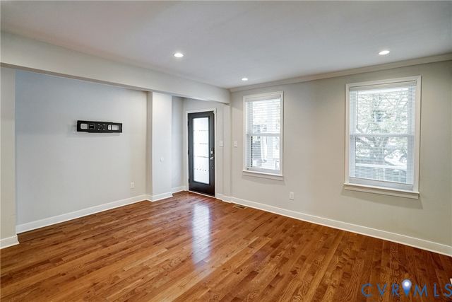 2320 R St, Richmond, VA 23223