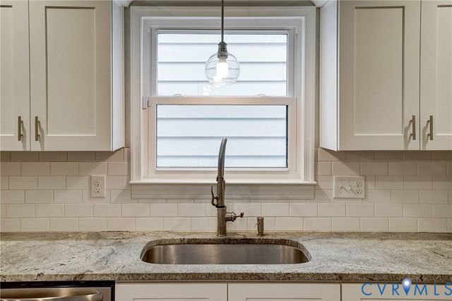 2320 R St, Richmond, VA 23223