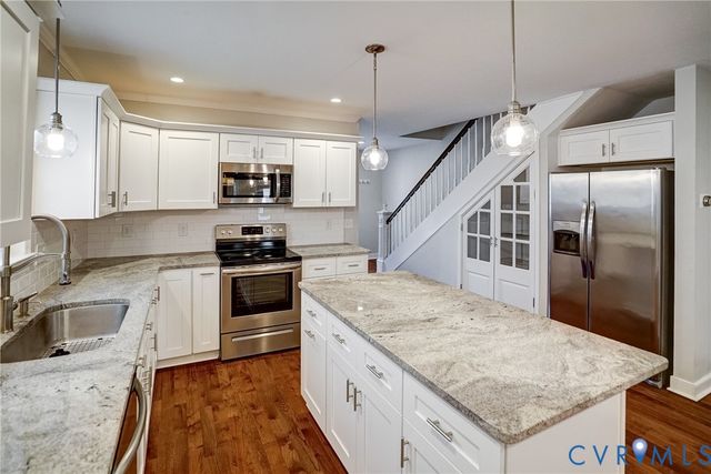 2320 R St, Richmond, VA 23223