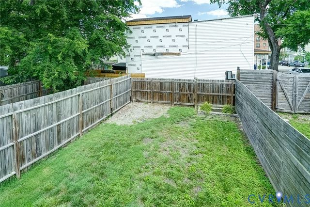 2320 R St, Richmond, VA 23223