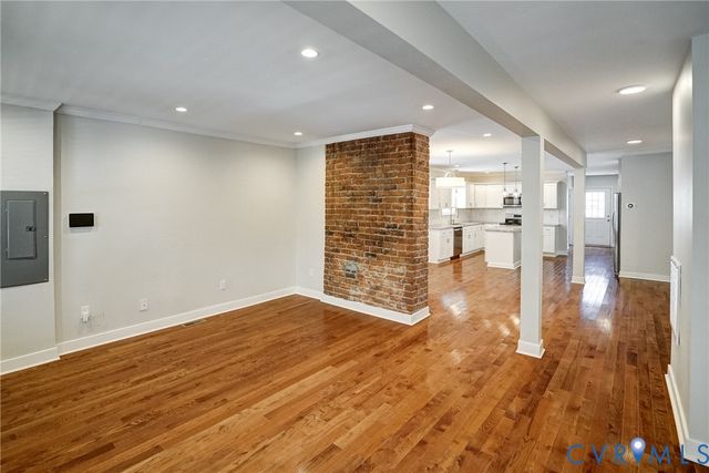 2320 R St, Richmond, VA 23223