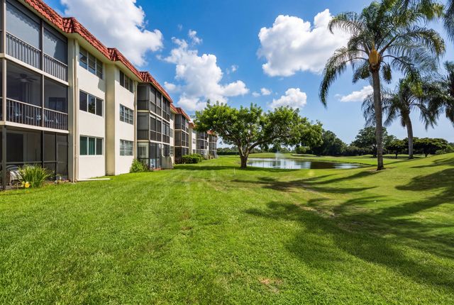 9823 S Hollybrook Lake Drive 206, Pembroke Pines, FL 33025