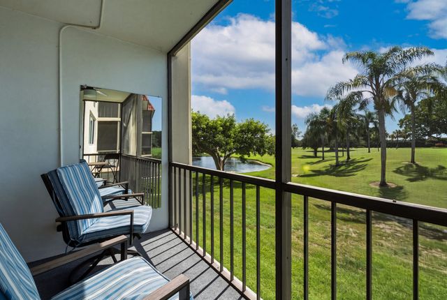 9823 S Hollybrook Lake Drive 206, Pembroke Pines, FL 33025