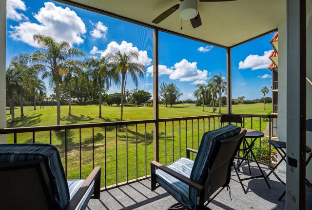9823 S Hollybrook Lake Drive 206, Pembroke Pines, FL 33025