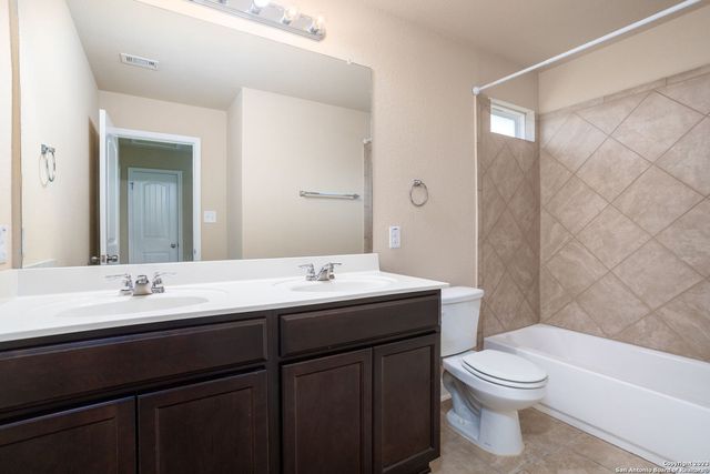 6527 TULIA WAY, San Antonio, TX 78253