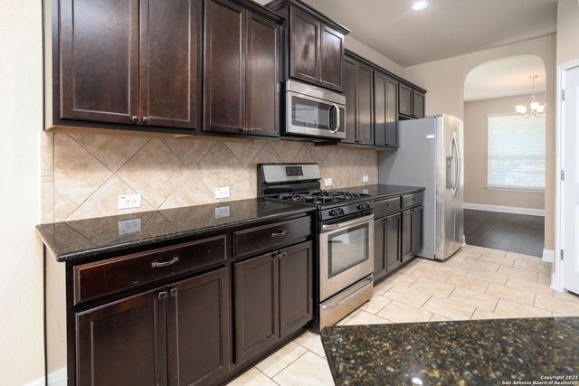 6527 TULIA WAY, San Antonio, TX 78253