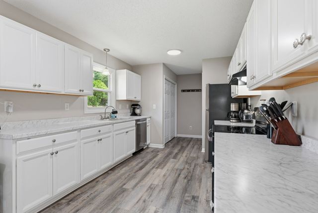 314 Malibu Canyon Dr, Columbia, TN 38401