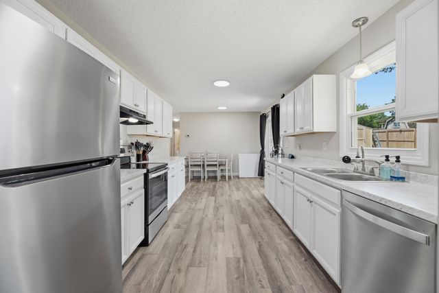 314 Malibu Canyon Dr, Columbia, TN 38401