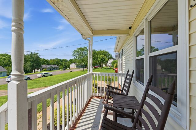 314 Malibu Canyon Dr, Columbia, TN 38401