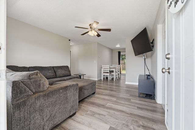 314 Malibu Canyon Dr, Columbia, TN 38401