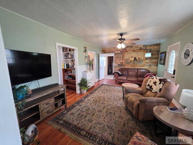 104 S 3rd W, Teton, ID 83451