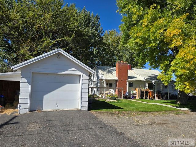 104 S 3rd W, Teton, ID 83451