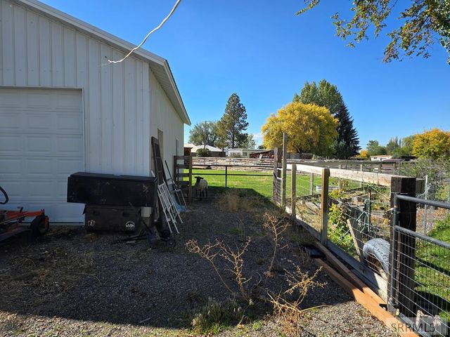 104 S 3rd W, Teton, ID 83451