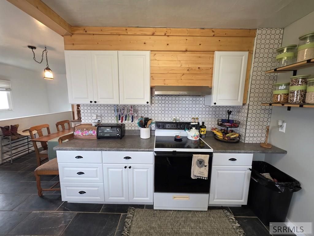 Image 13 of property listing at 104 S 3rd W, Teton, ID 83451