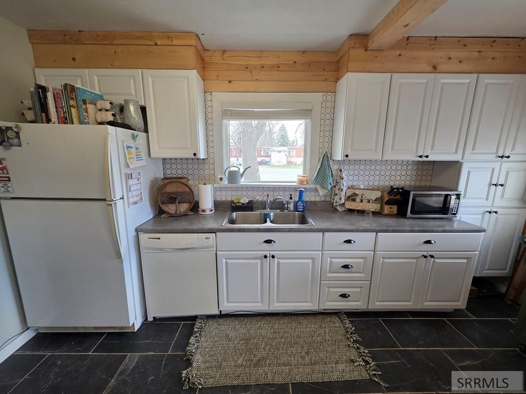 Image 14 of property listing at 104 S 3rd W, Teton, ID 83451