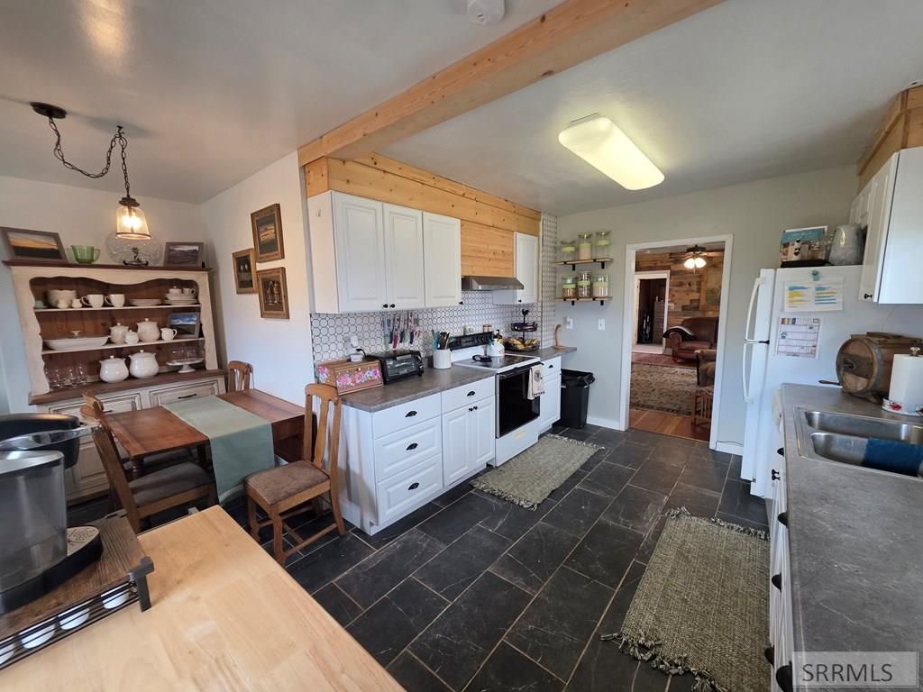 Image 15 of property listing at 104 S 3rd W, Teton, ID 83451
