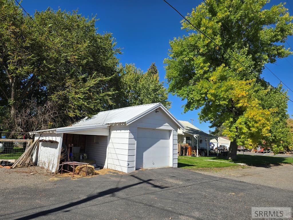 Image 43 of property listing at 104 S 3rd W, Teton, ID 83451