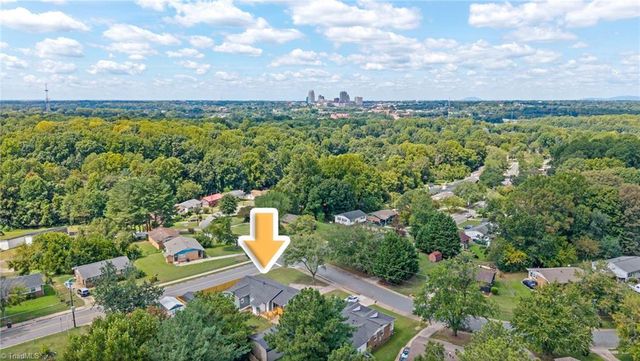 1400 E Sedgefield Drive, Winston-salem, NC 27127